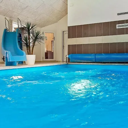 24 Person In Hasselberg *